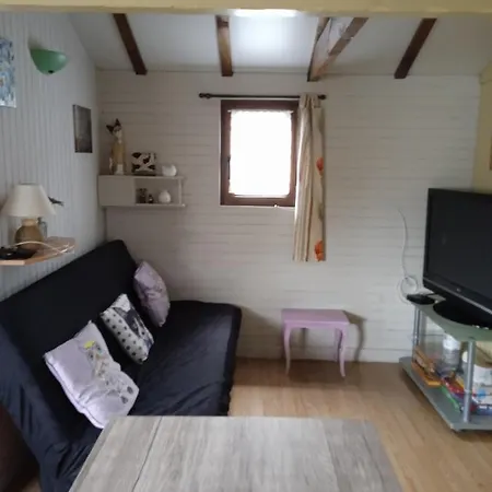 Kemp Chalet Le Chat Reveur